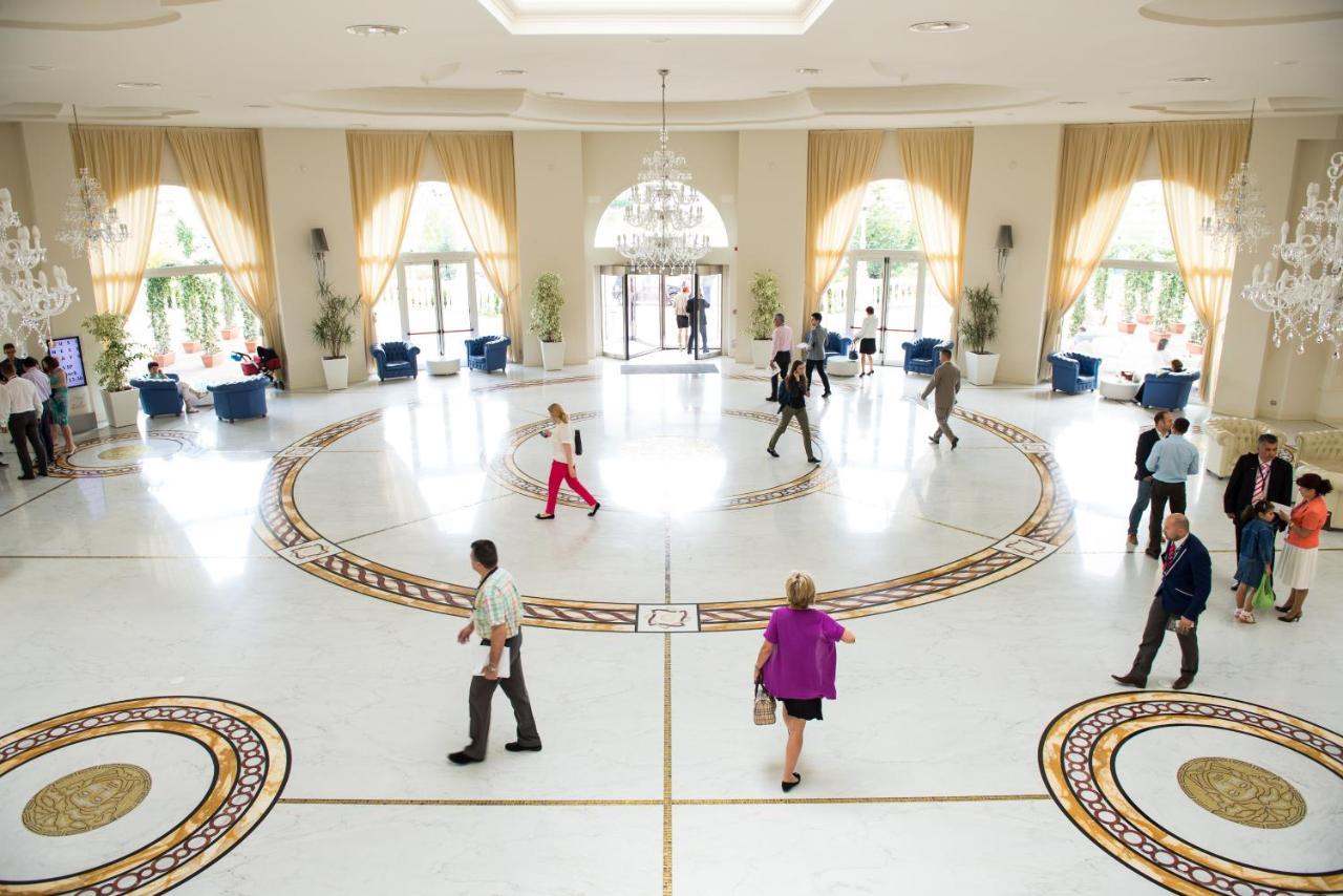 Grand Hotel Italia Cluj-Napoca Exterior photo Lobby