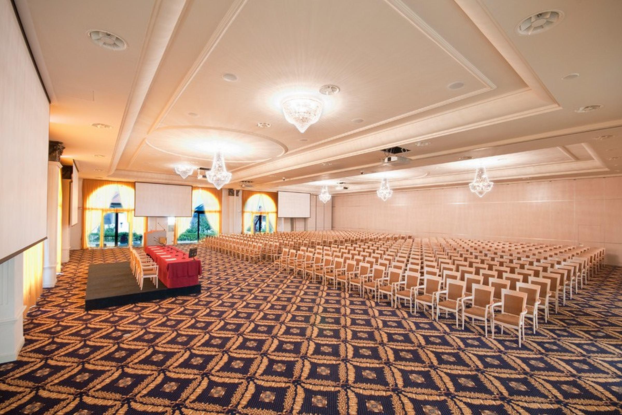 Grand Hotel Italia Cluj-Napoca Exterior photo The ballroom
