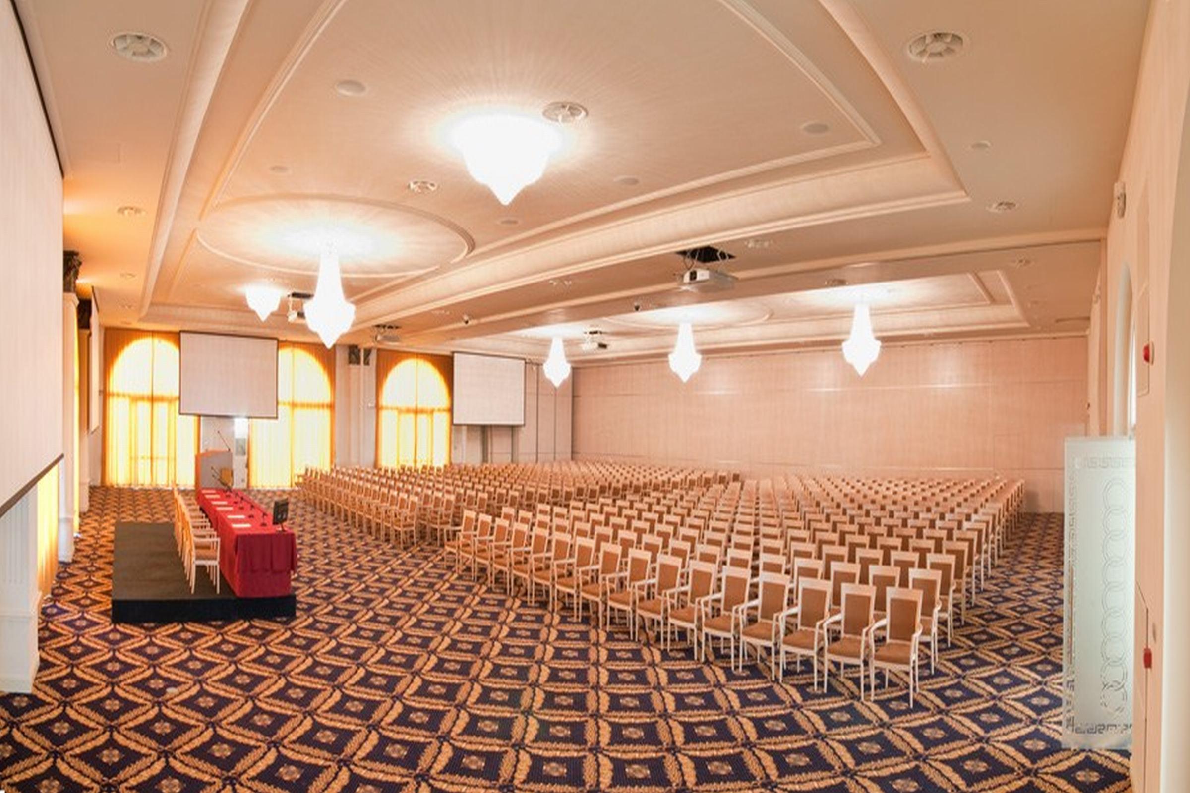 Grand Hotel Italia Cluj-Napoca Exterior photo The ballroom